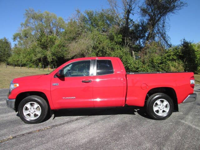 2016 Toyota Tundra SR5