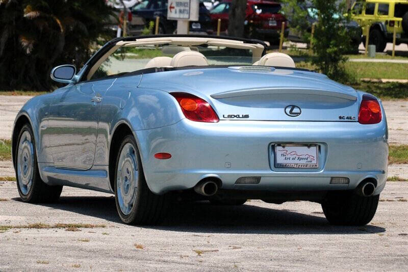 2004 Lexus SC 430