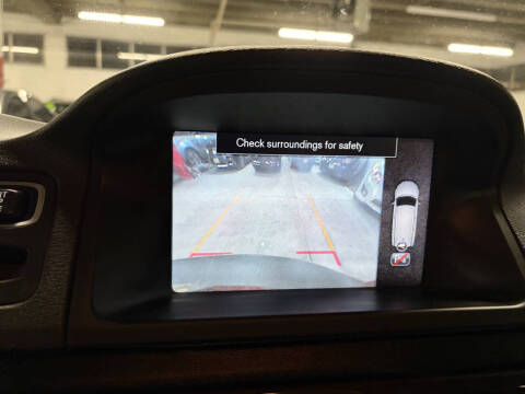 2015 Volvo XC70 T6 Platinum