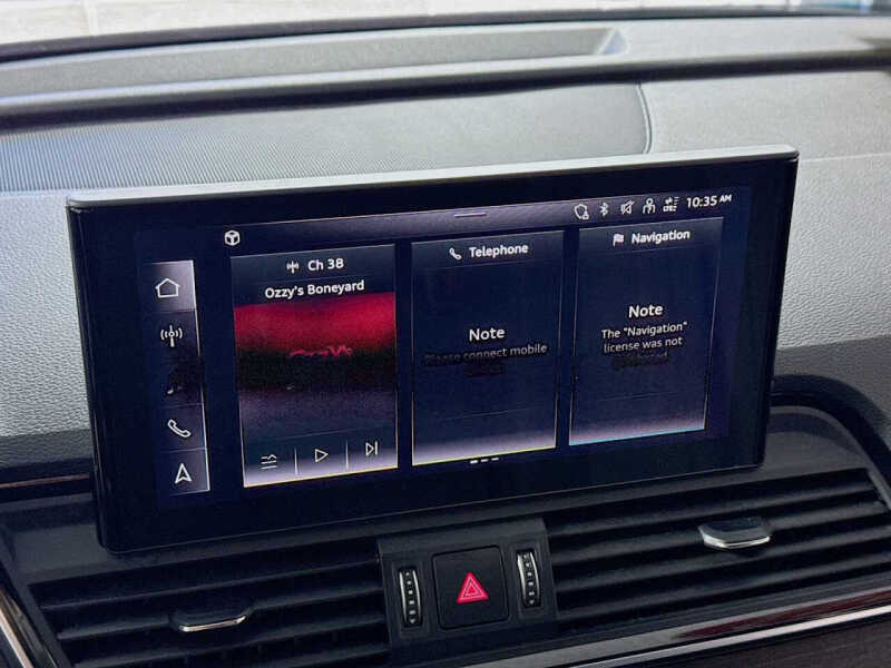 2022 Audi Q5 quattro Premium 40 TFSI