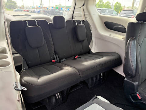 2018 Chrysler Pacifica LX