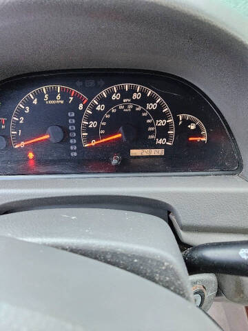 2005 Toyota Camry LE V6