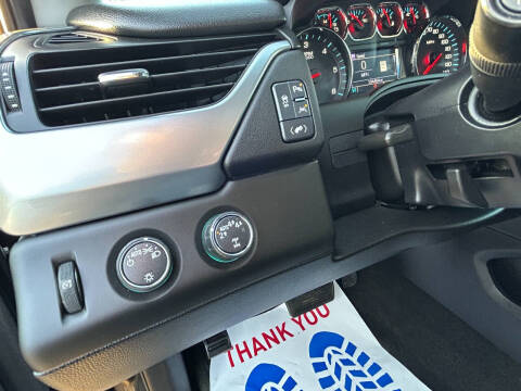 2017 Chevrolet Suburban LT