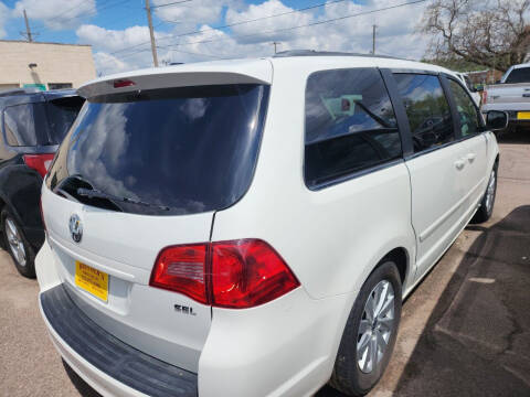 2012 Volkswagen Routan SEL