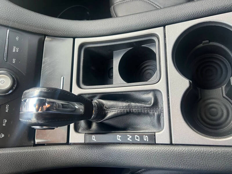 2019 Ford Taurus SEL