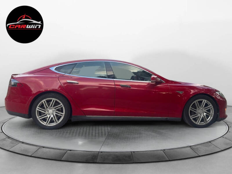 2015 Tesla Model S 90D