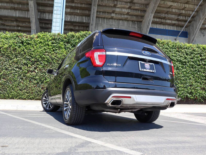 2017 Ford Explorer Platinum