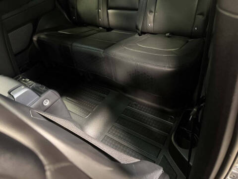 2024 Land Rover Defender 90 P400 X-Dynamic SE