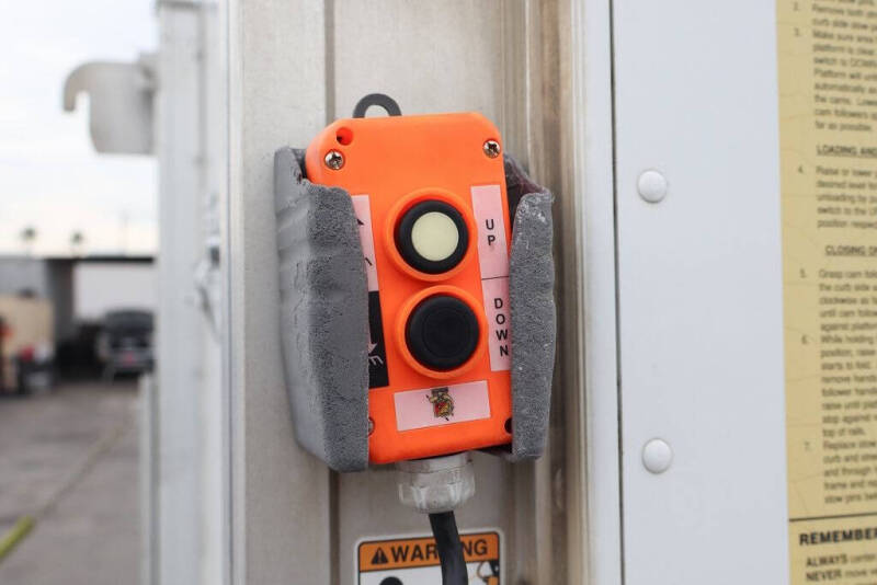 2015 Freightliner MT45 Chassis