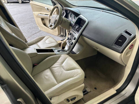 2012 Volvo XC60 3.2 Premier Plus