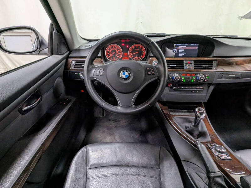 2012 BMW 3 Series 328i