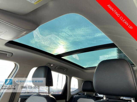 2025 Volkswagen Taos SEL 4Motion