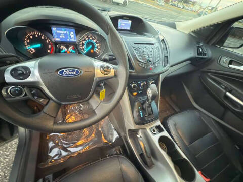 2015 Ford Escape SE