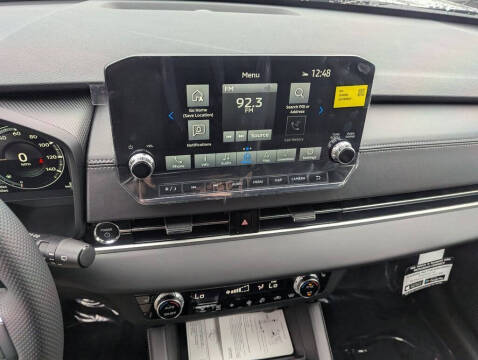 2025 Mitsubishi Outlander PHEV SE