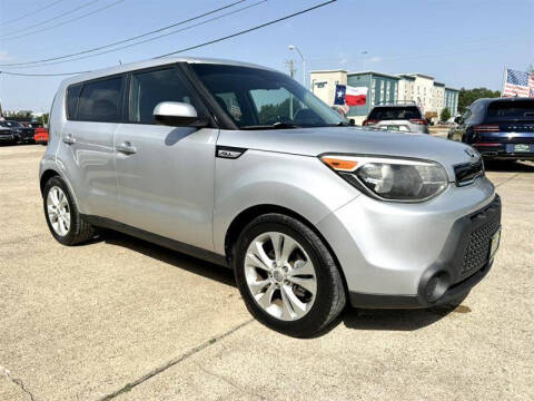 2015 Kia Soul +