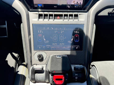 2023 Lamborghini Urus Performante