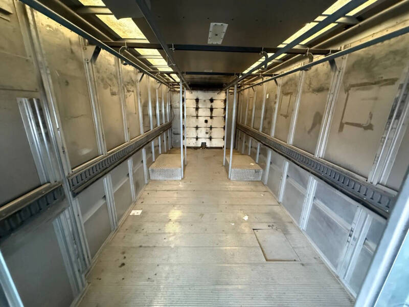 2010 Freightliner MT45 Chassis