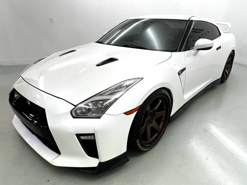 2009 Nissan GT-R Premium photo 3