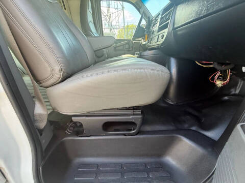 2016 Chevrolet Express 2500