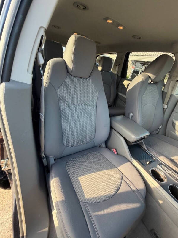 2012 Chevrolet Traverse LS