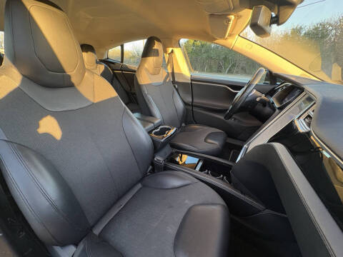 2015 Tesla Model S 85D