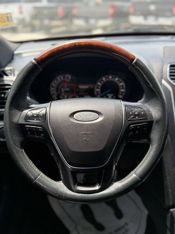 2018 Ford Explorer Platinum