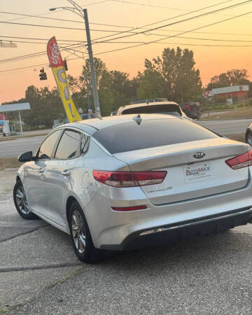 2019 Kia Optima LX