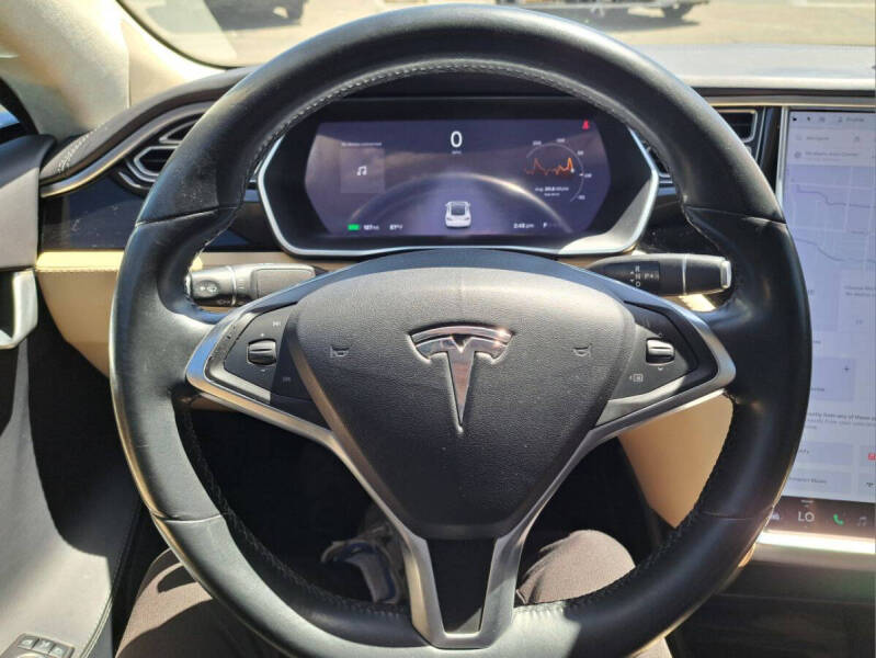 2015 Tesla Model S