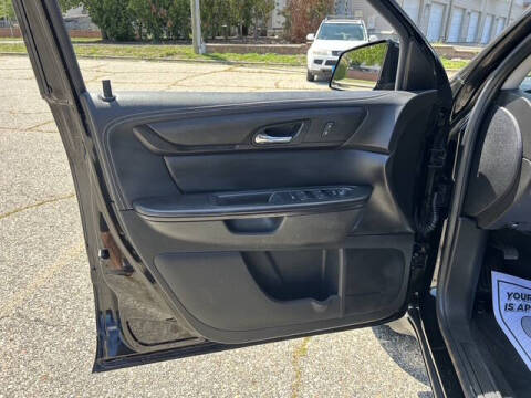 2017 Chevrolet Traverse LT