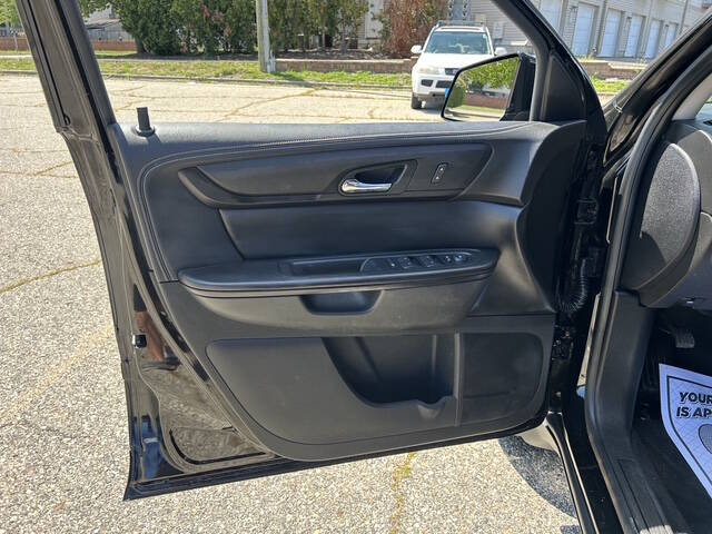 2017 Chevrolet Traverse LT