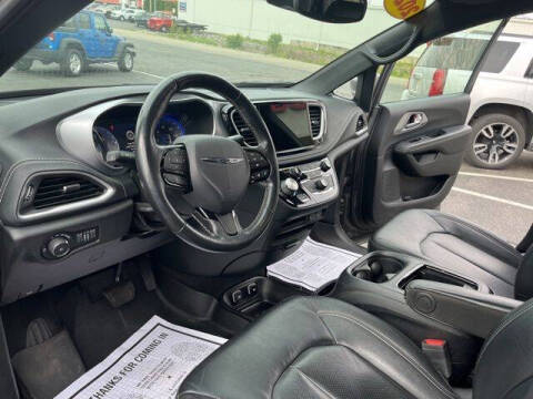 2021 Chrysler Pacifica Touring L
