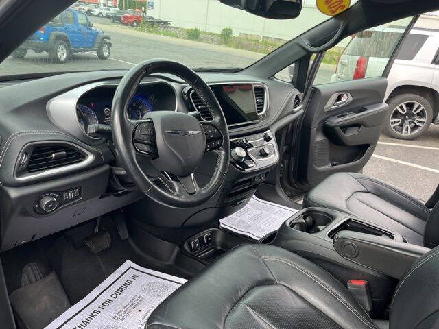 2021 Chrysler Pacifica Touring L