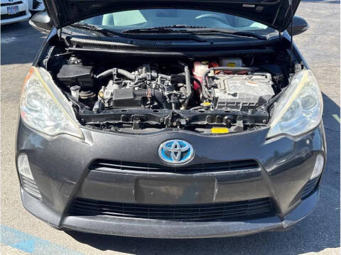 2013 Toyota Prius c
