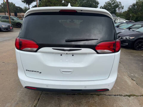 2019 Chrysler Pacifica Touring Plus