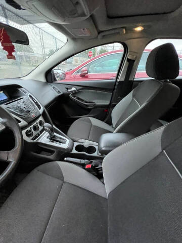 2014 Ford Focus SE
