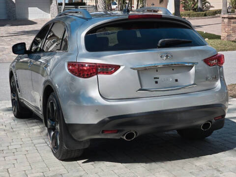 2011 Infiniti FX50