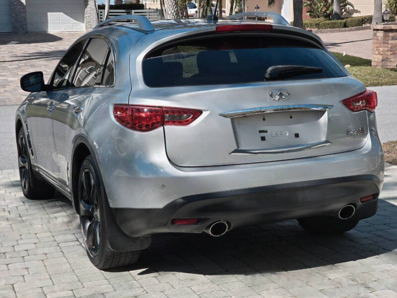 2011 Infiniti FX50