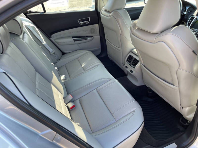 2018 Acura TLX V6 w/Advance