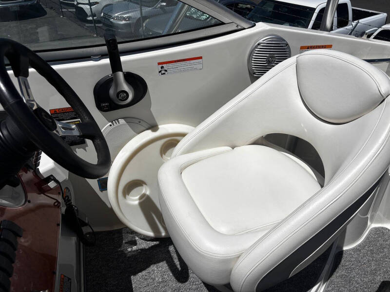 2008 Bayliner 265SB