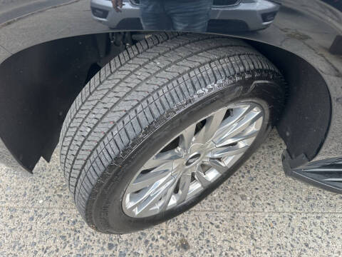 2022 Cadillac Escalade ESV Premium Luxury