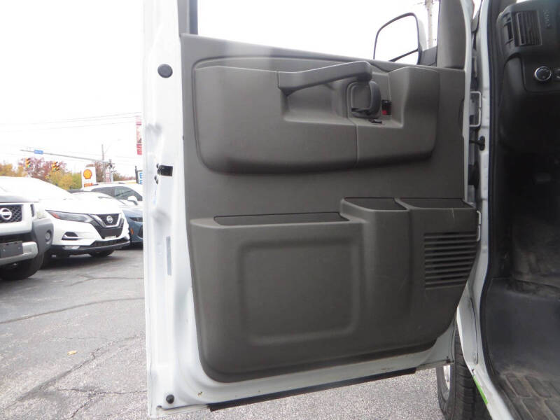 2021 Chevrolet Express 2500