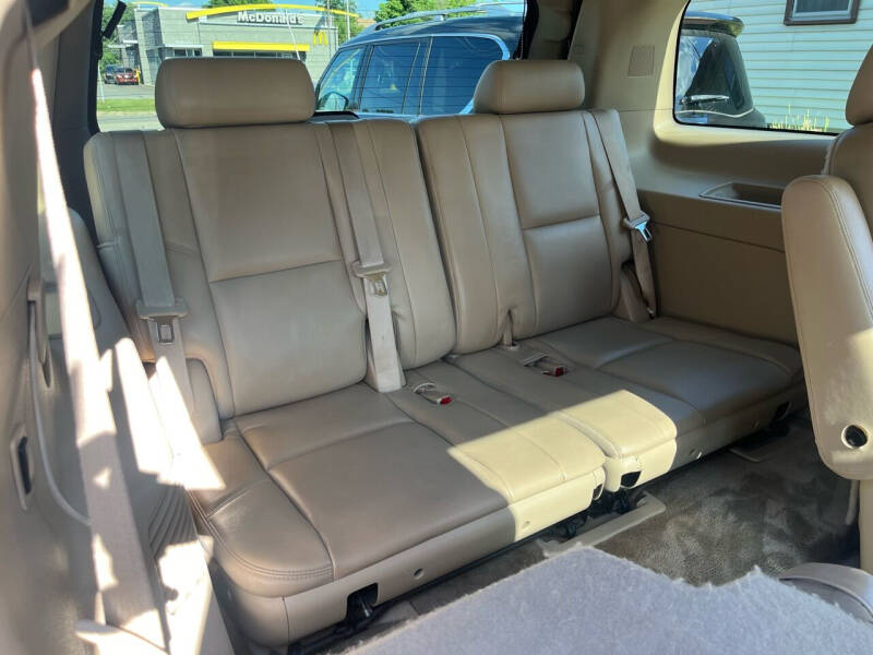 2012 Cadillac Escalade Luxury