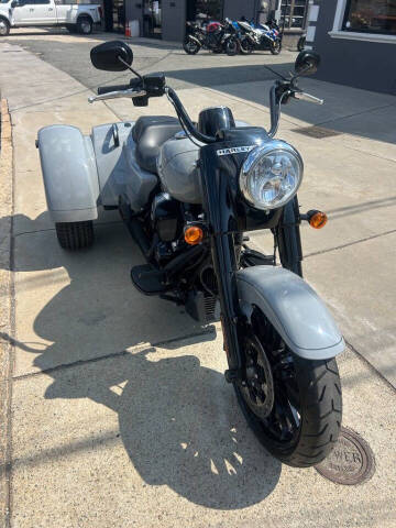 2024 Harley-Davidson Freewheller FLRT