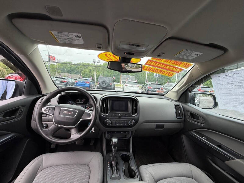 2022 GMC Canyon Elevation Standard