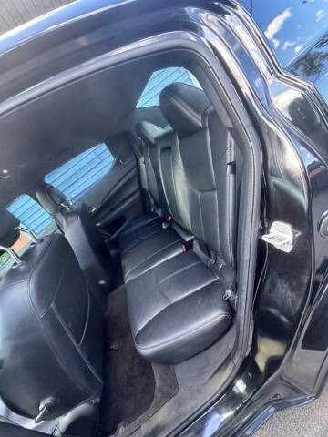 2011 Dodge Avenger Lux