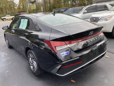 2024 Hyundai Elantra SEL