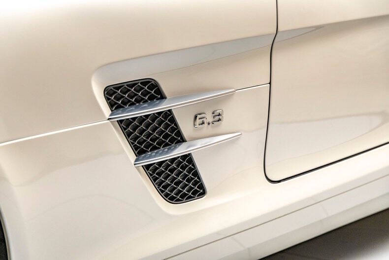 2011 Mercedes-Benz SLS AMG