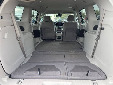 2020 Chrysler Pacifica Touring