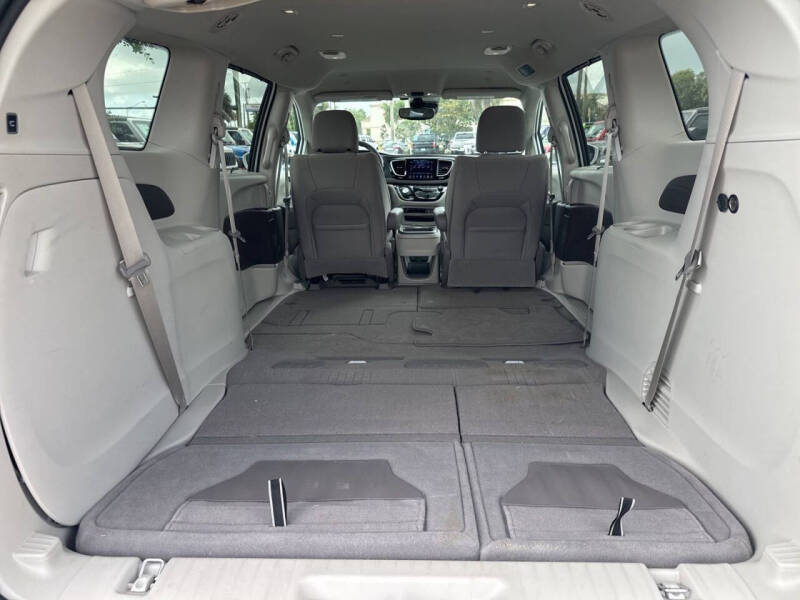 2020 Chrysler Pacifica Touring