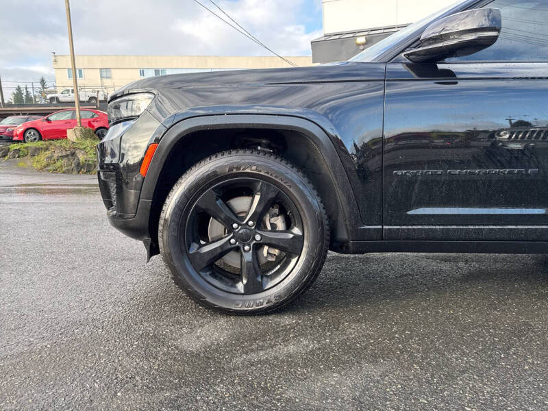 Used 2021 Jeep Grand Cherokee L Altitude with VIN 1C4RJKAG8M8149310 for sale in Edmonds, WA